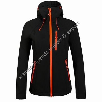 Funkcjonalne wodoodporne kurtki softshell Outdoor Oddychająca zimowa damska odzież wierzchnia