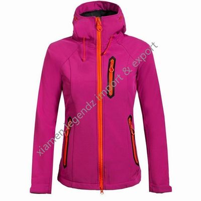 Funkcjonalne wodoodporne kurtki softshell Outdoor Oddychająca zimowa damska odzież wierzchnia